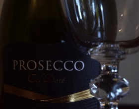 Bạn đã biết đến Prosecco chưa..? Dưới đây là 11 lý do bạn nên thử uống Prosecco 1 lần